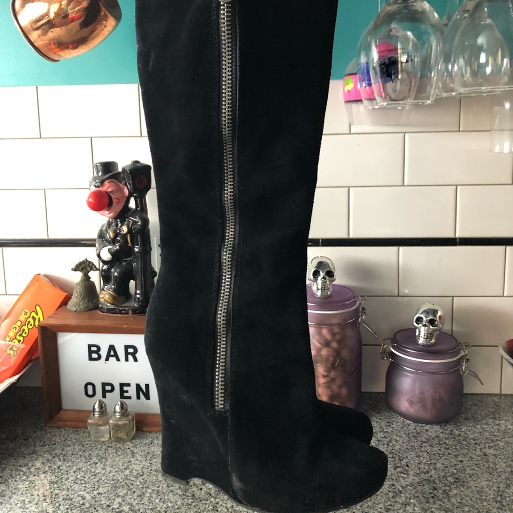 Black wedge MIA boots